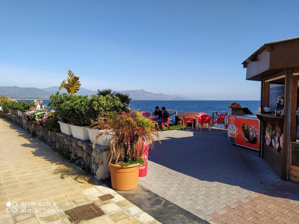 Casa Vacanze I Mori Mascali Exteriér fotografie